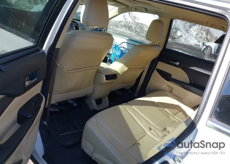 2015 Toyota Highlander Xle V6 z USA, uszkodzony, nr VIN 5TDJKRFH3FS111132